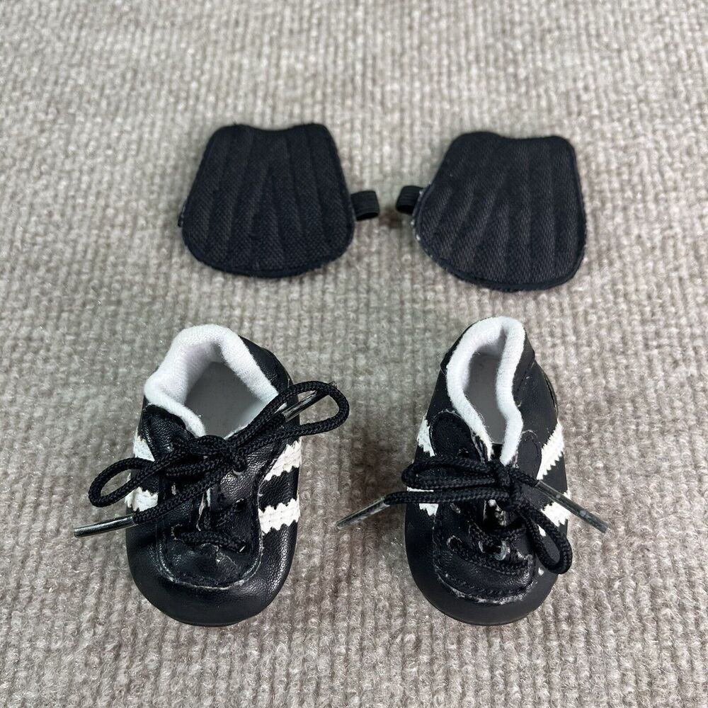 American Girl Doll of Today Go USA Soccer 2006 Retired Cleats And Knee Pads Only